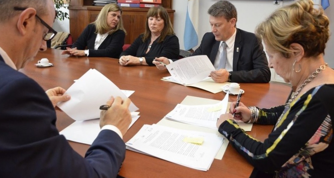 Convenio UNIPE – UNLPAM