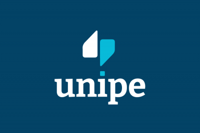 La UNIPE firmó un convenio con AAEDEC por un importante repositorio bibliográfico